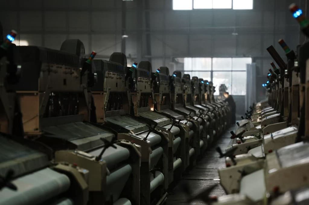 织造车间 - 织机